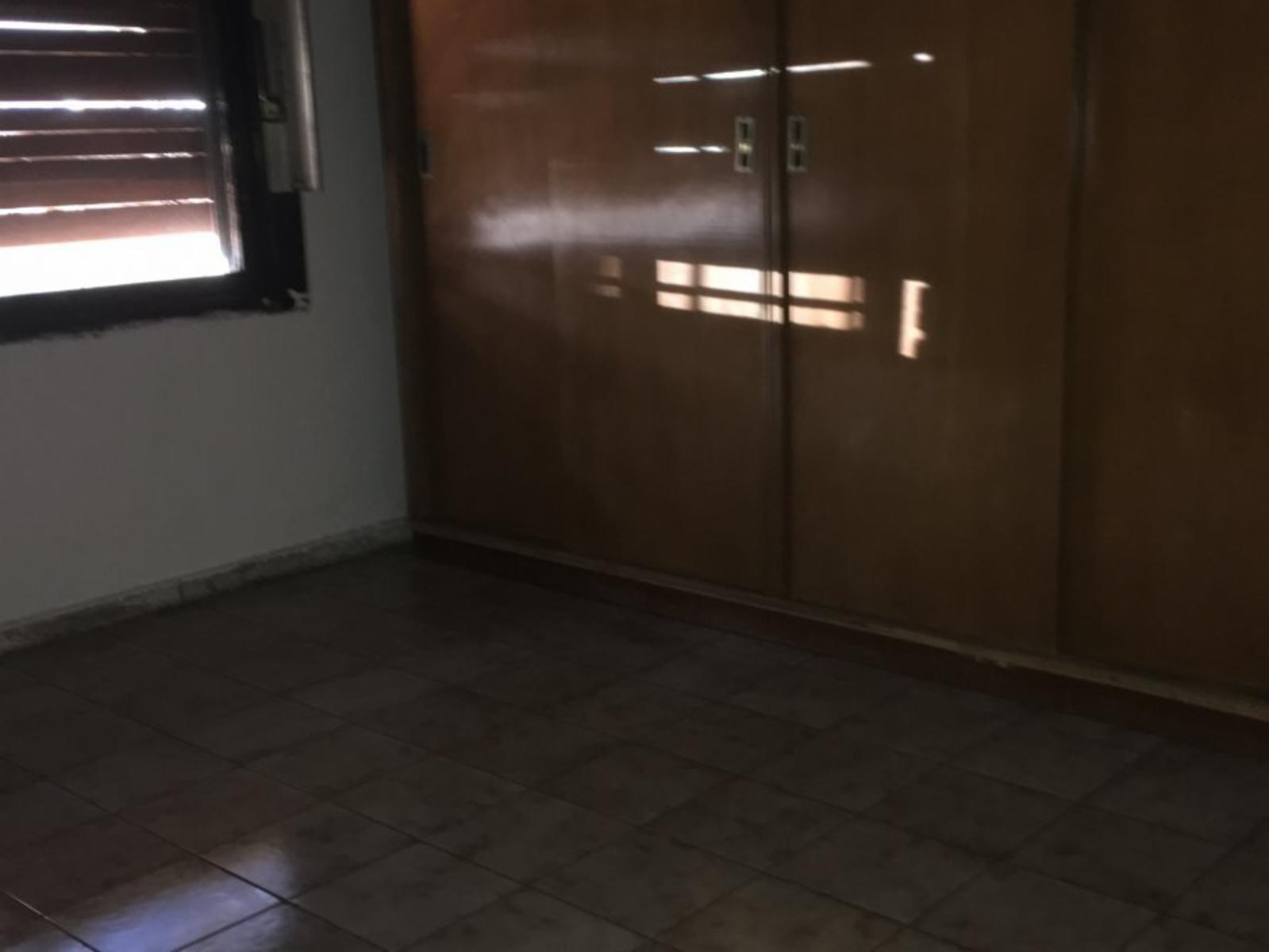 Caseros 1700 · Lomas De Zamora — foto 4