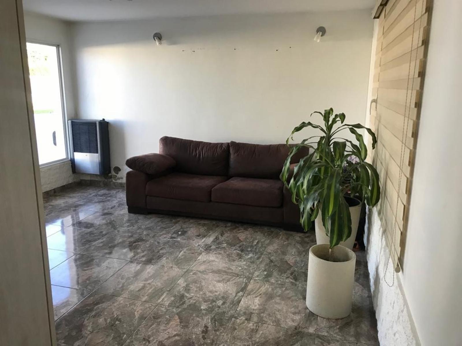 Calle Moriah 41 · Rawson — foto 9