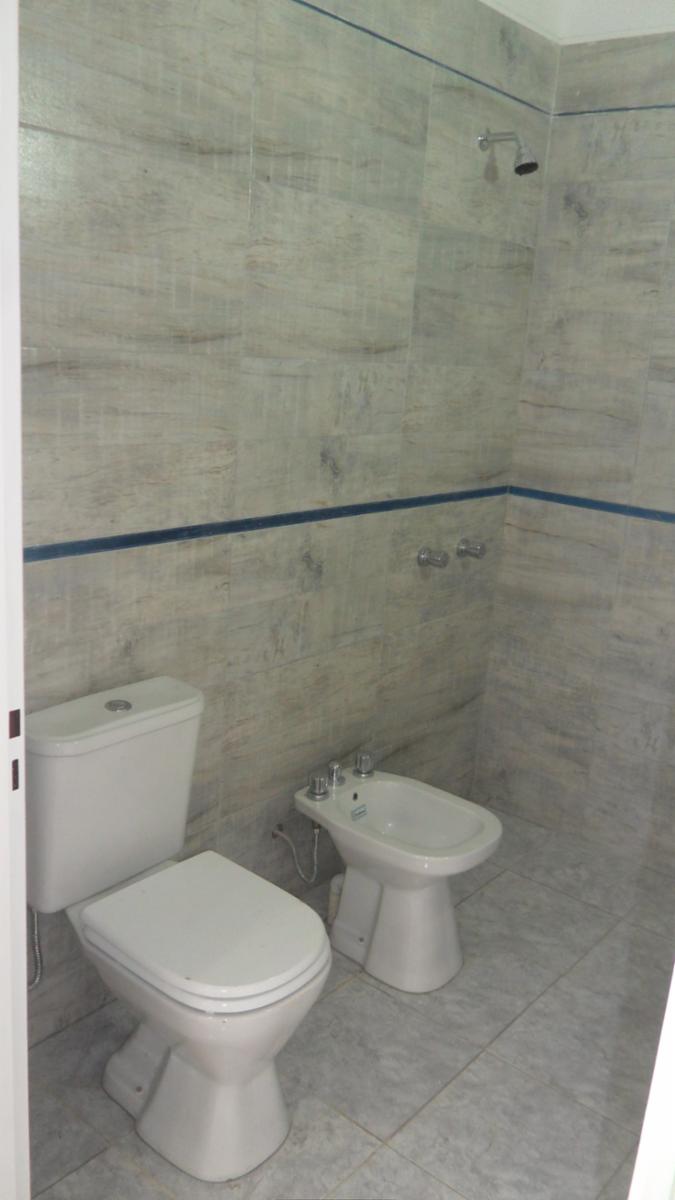 JULIAN LAGOS 1900 · Lanús — foto 9