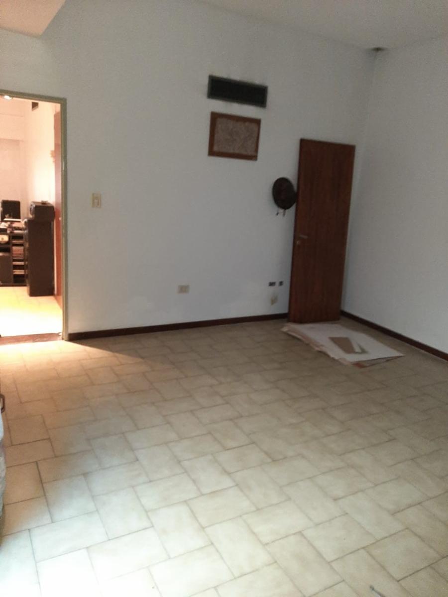 Av Brasil 3100 · Parque Patricios — foto 9