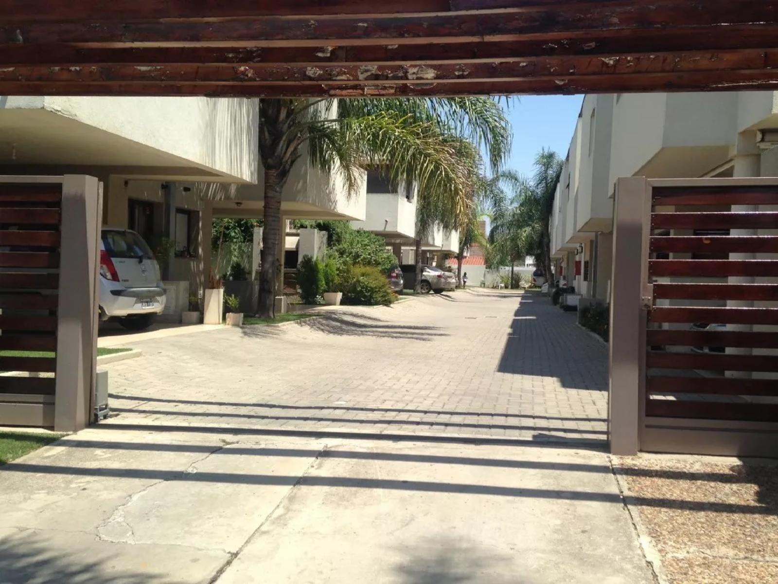 GOBERNADOR ROCA 380 · Punilla — foto 4