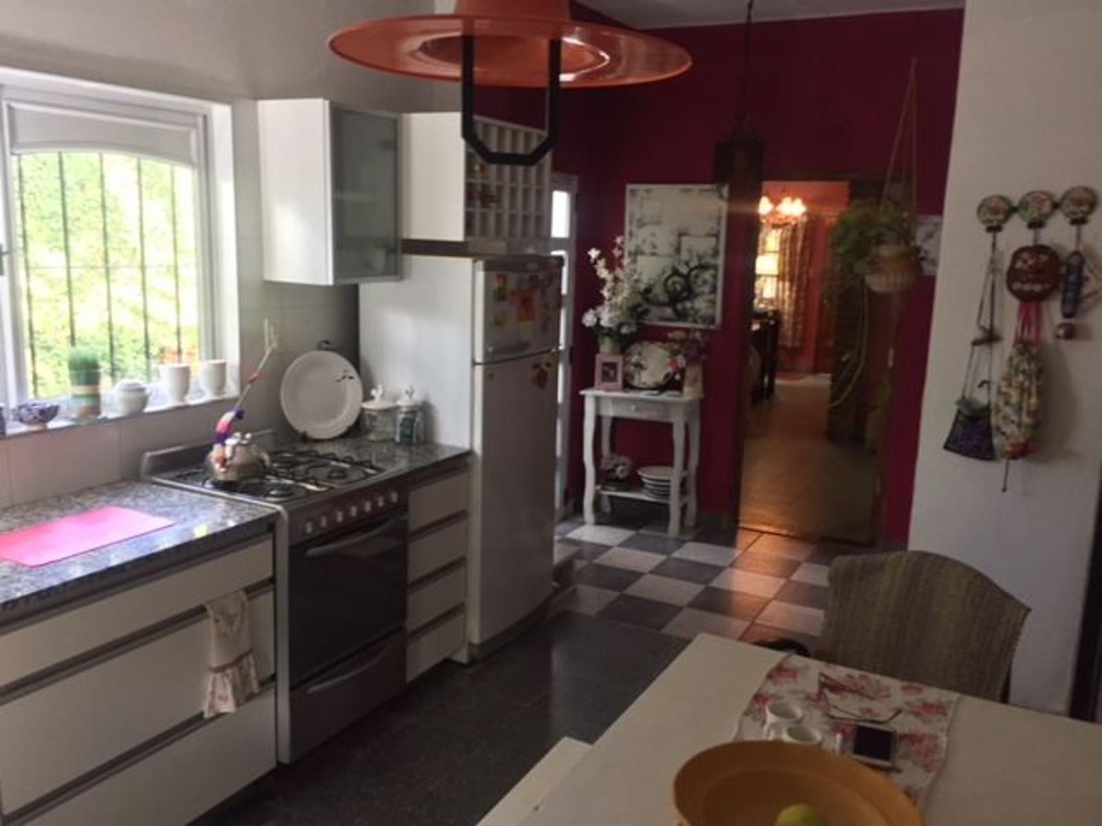 Berlin 1200 · Almirante Brown — foto 7