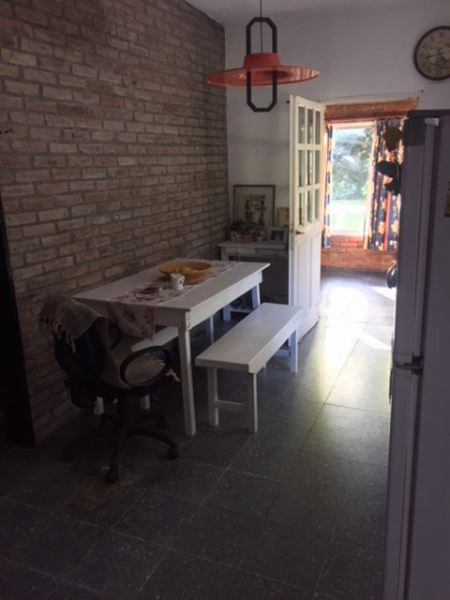 Berlin 1200 · Almirante Brown — foto 8