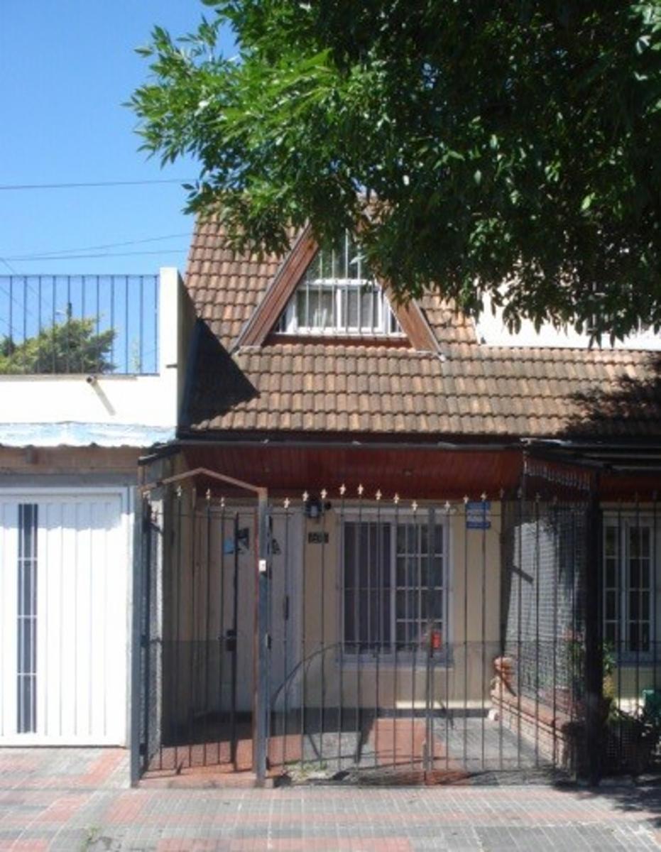 SE VENDE DUPLEX 2 AMBIENTES Y MEDIO CON COCHERA CUBIERTA, COCHERA DESCUBIERTA Y TERRZA EN SAN JUSTO
