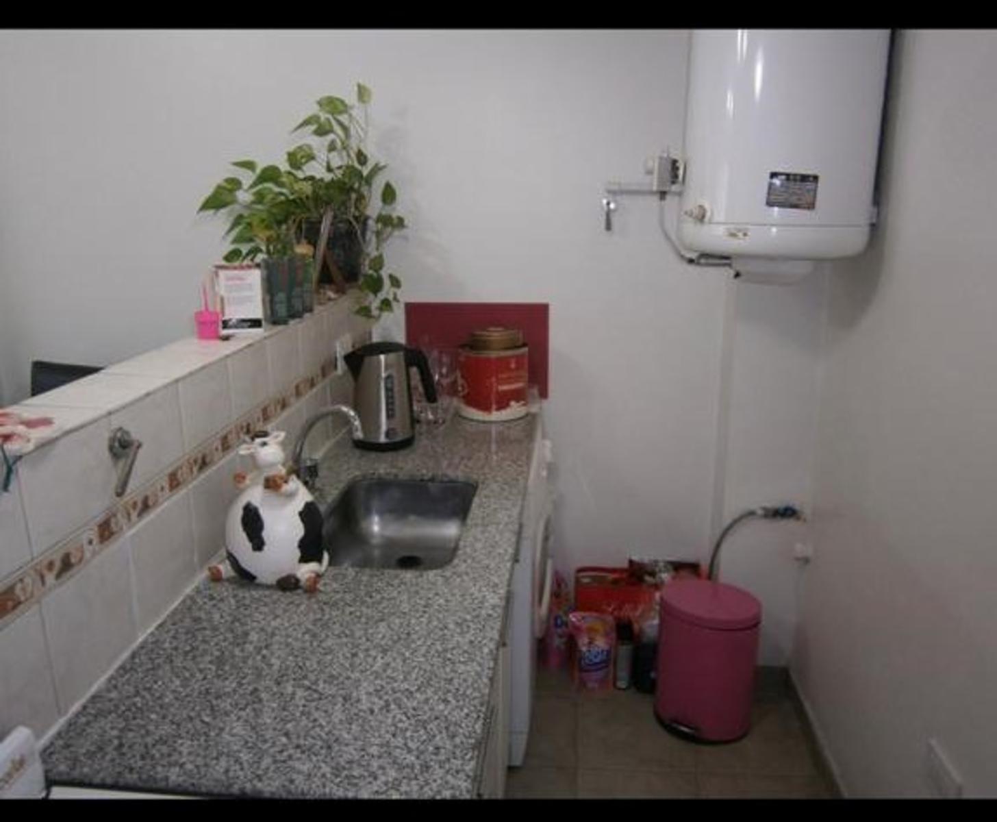 Gral. Juan José Valle 412 · Morón — foto 8