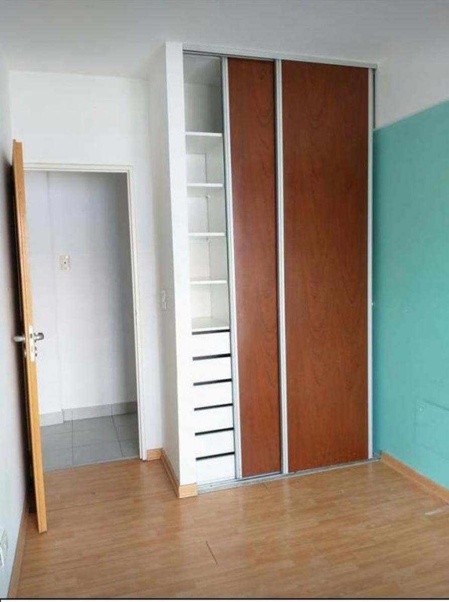 PTE. ALVEAR 100 · Morón — foto 5