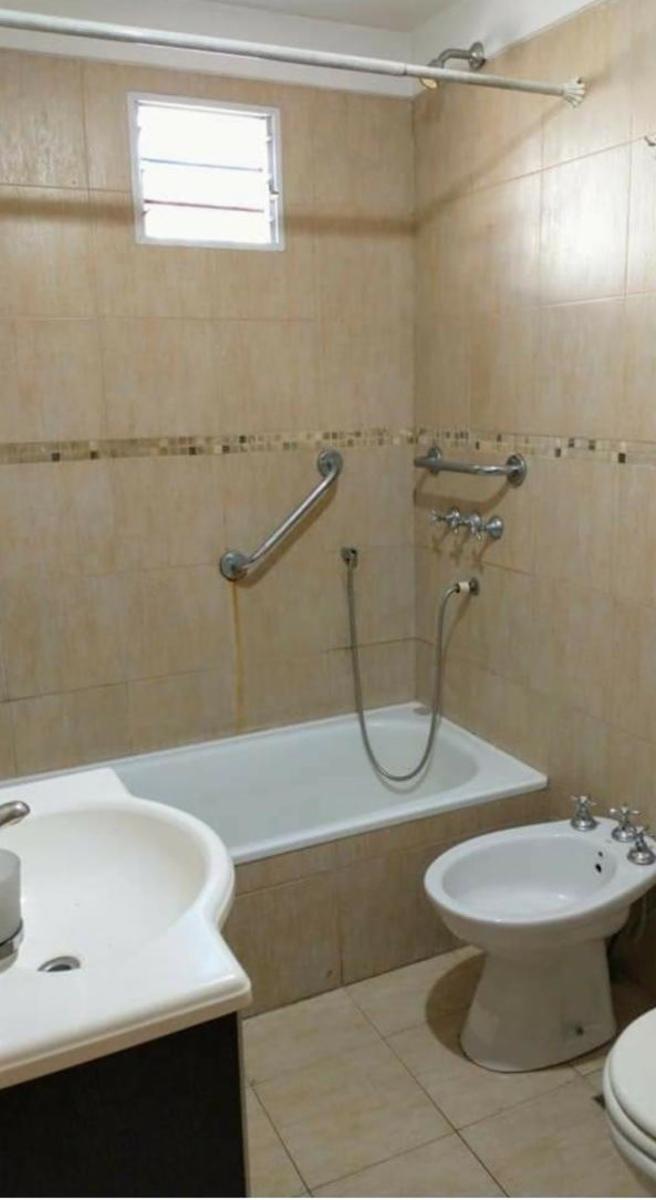 PTE. ALVEAR 100 · Morón — foto 6