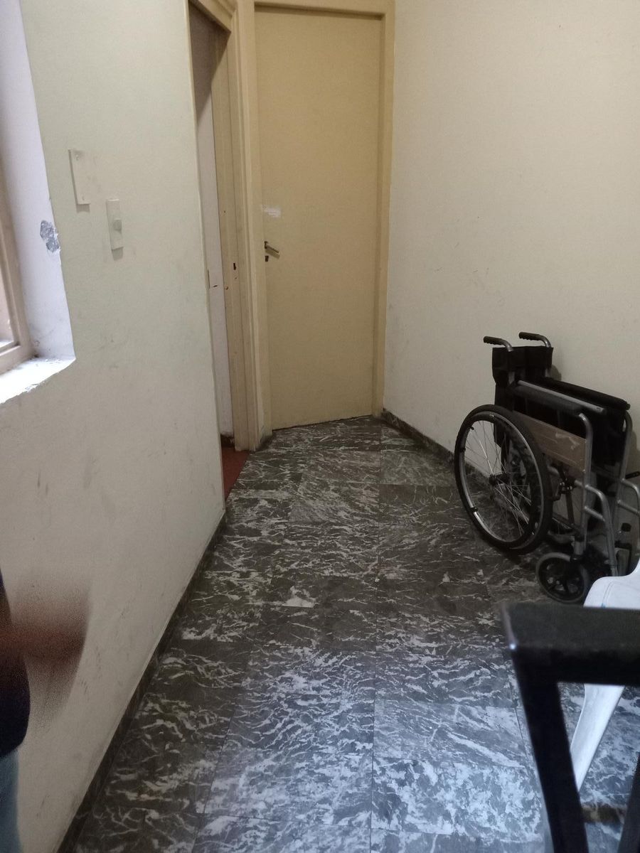 RIVADAVIA 8686 · Floresta — foto 4