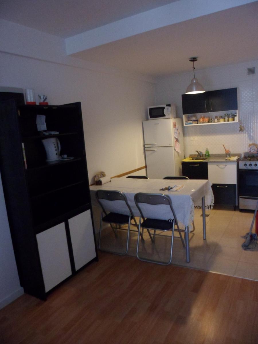Peron 4310 · Almagro — foto 3