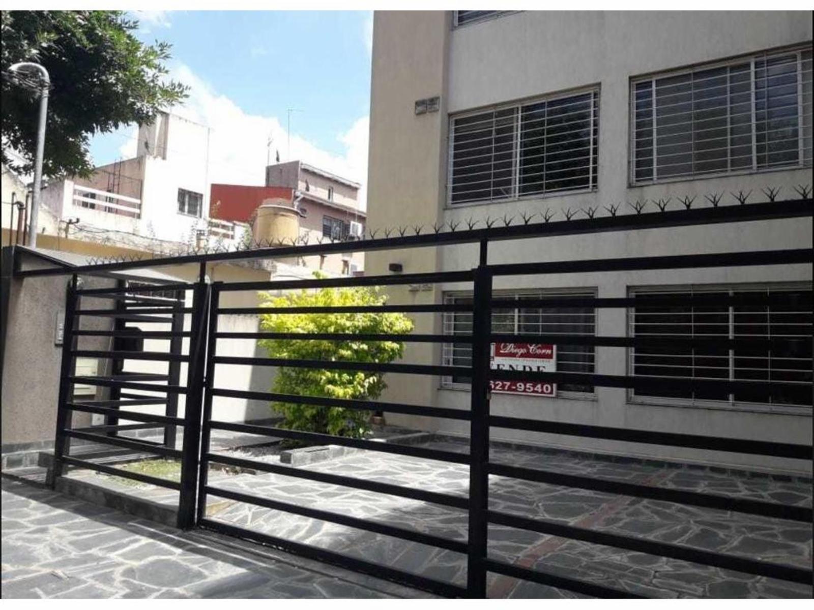 Sucre 200 · Morón — foto 3