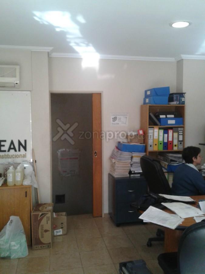 GAVILAN 2300 · Villa General Mitre — foto 3