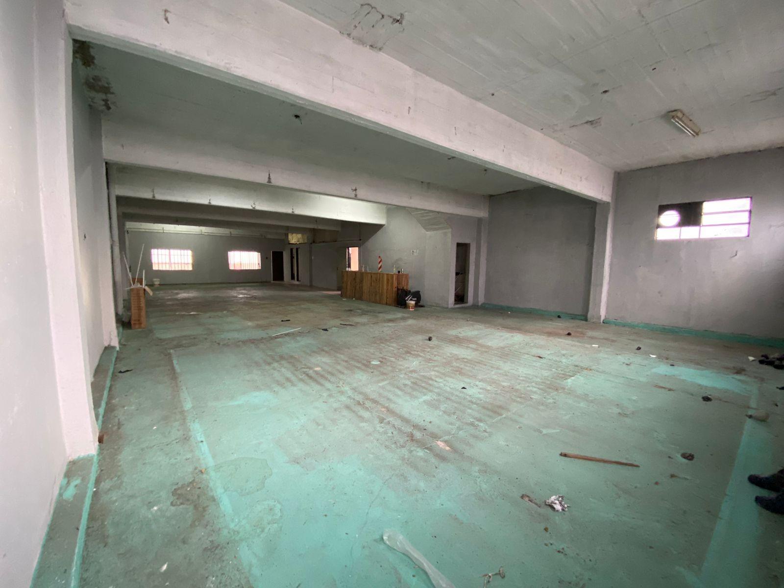 ALQUILA DEPOSITO, GALPON 1 PISO LOMAS DEL MIRADOR 250 m2