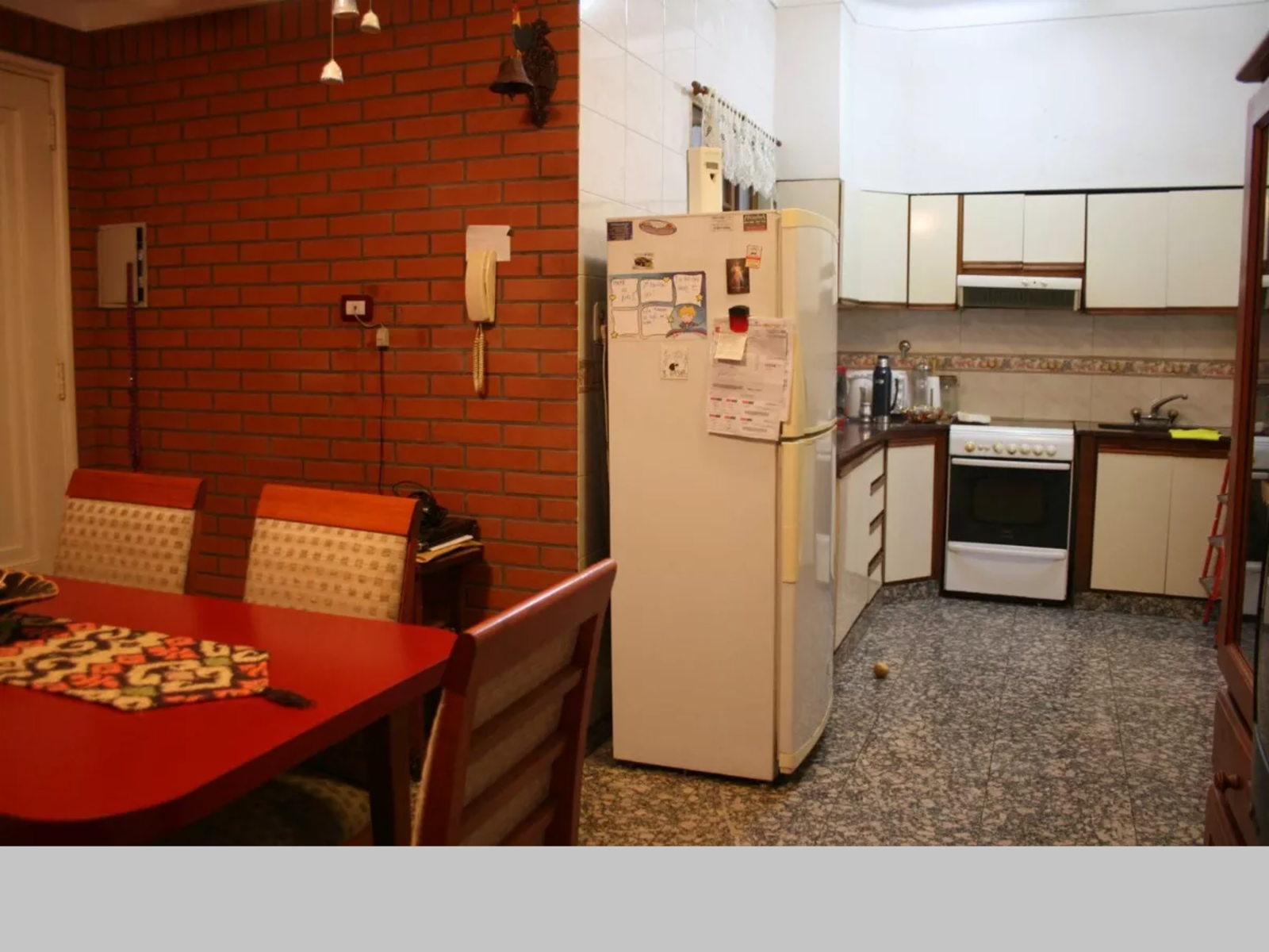 Rivadavia 8400 · Floresta — foto 4