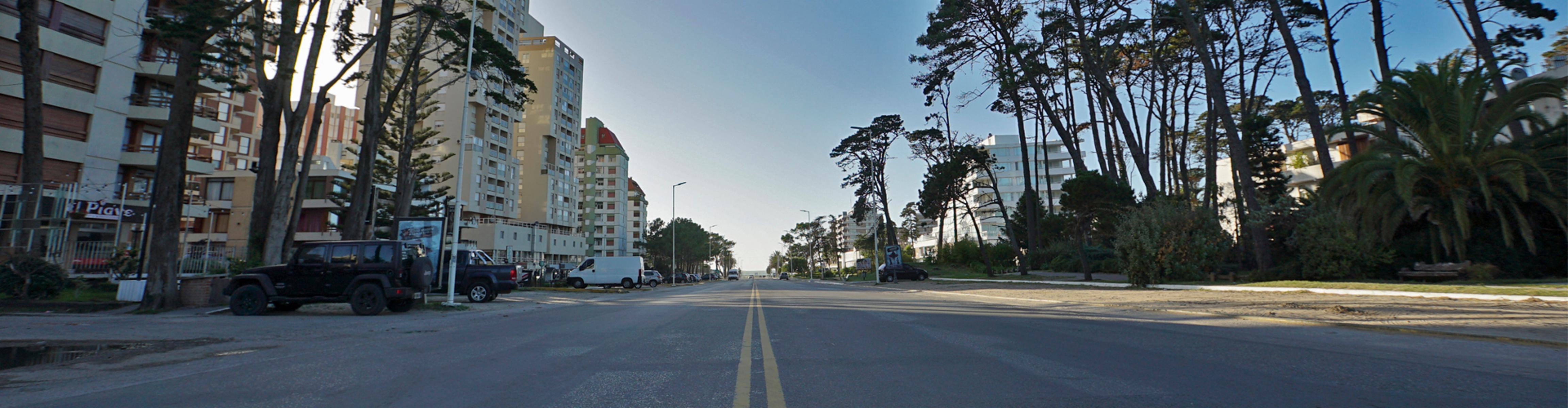 Av Bunge 1700 · Pinamar — foto 17