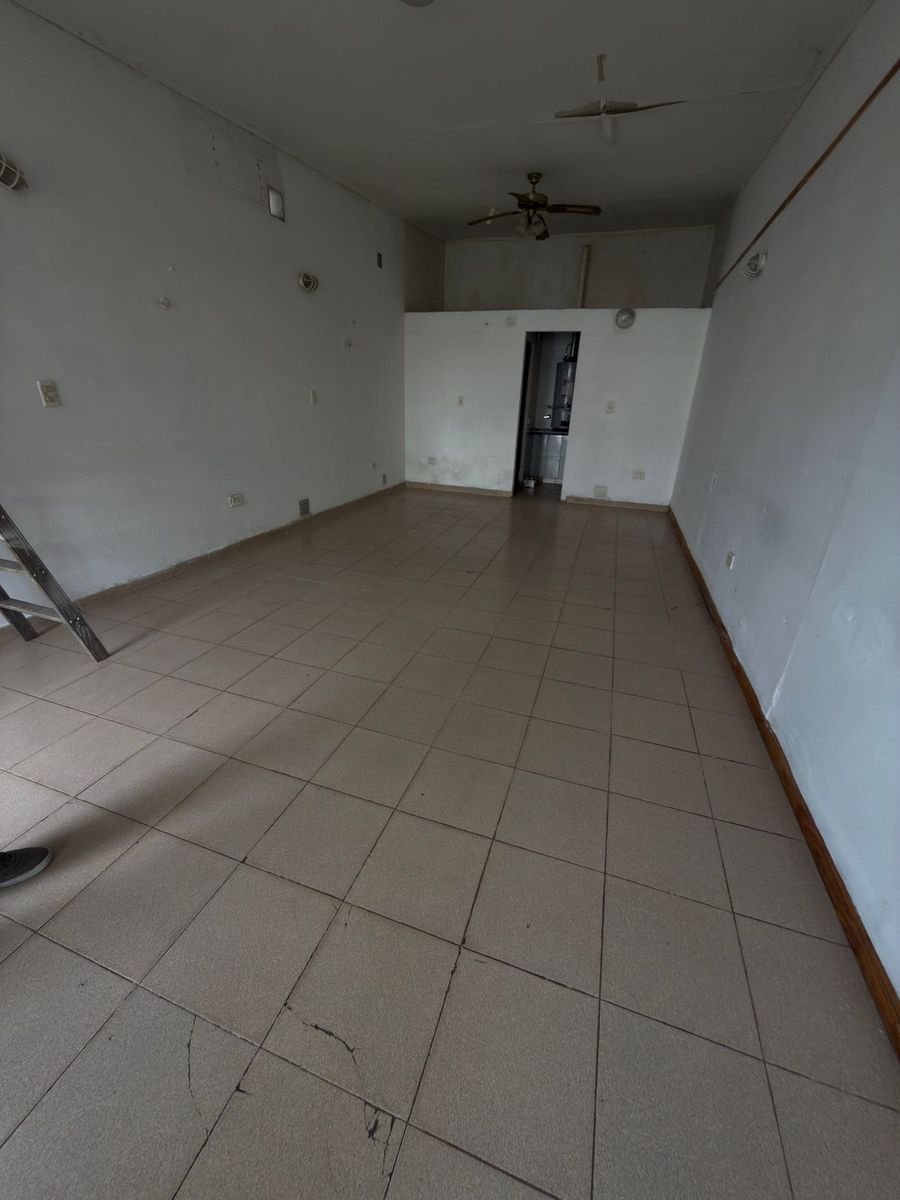 Avenida del Rosario 2092 - local-