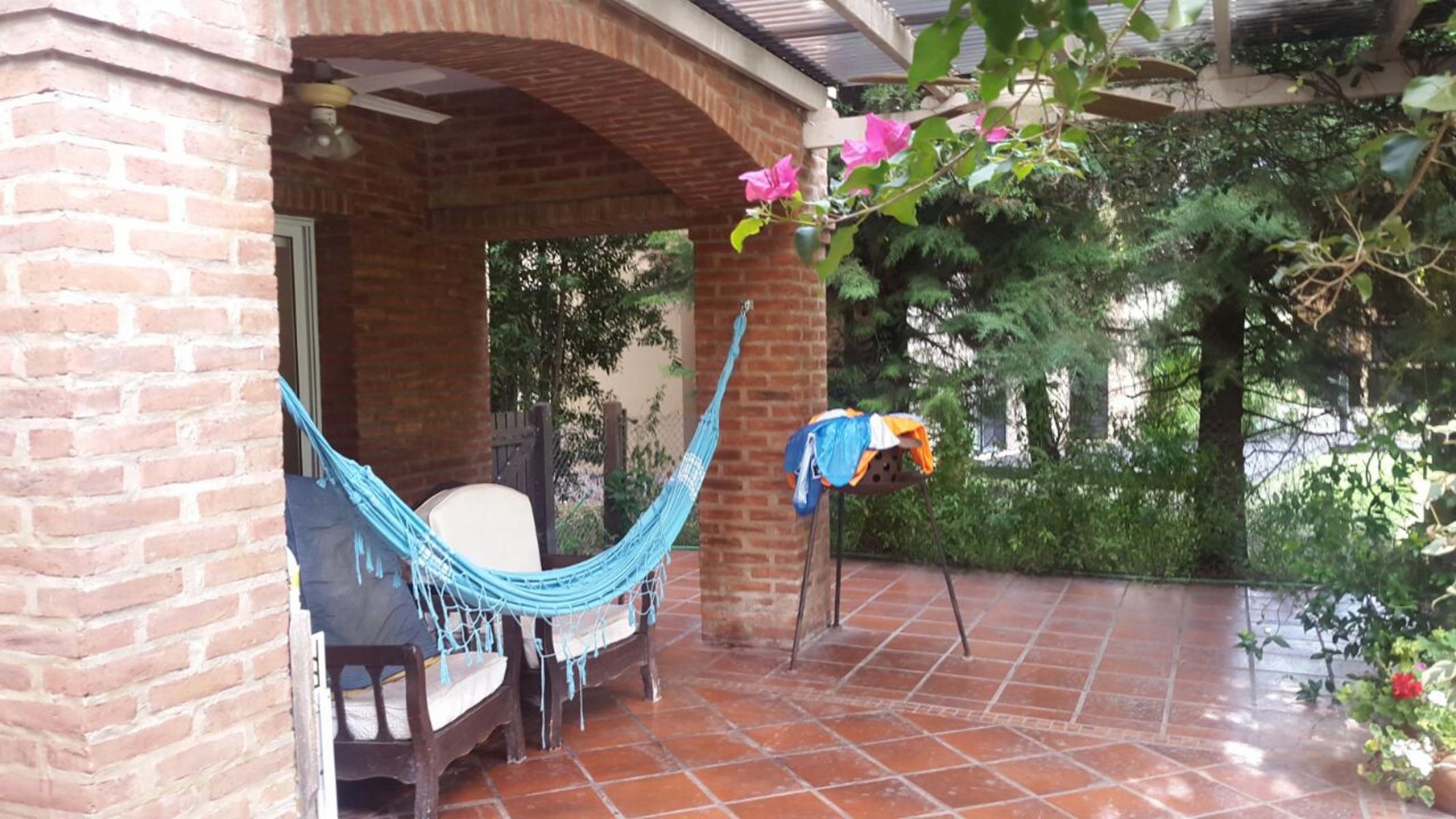 Casa en venta - Barrio Cube - Countries y Barrios Cerrados Escobar - CASA AL RIO CON AMARRA PROPIA · Escobar — foto 4