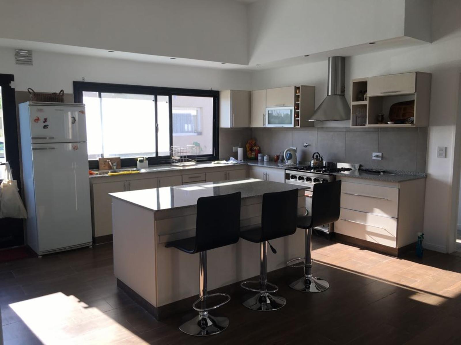 CASA en venta - A ESTRENAR - 1 PLANTA - BARRIO CERRADO SANTA ISABEL · Escobar — foto 4