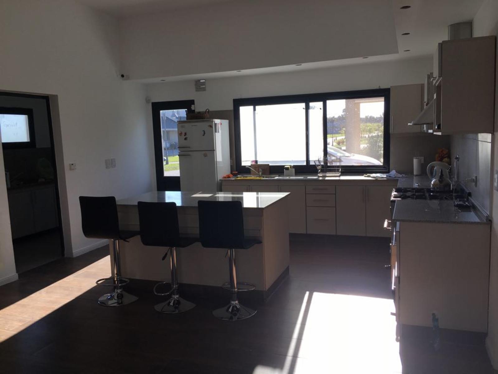 CASA en venta - A ESTRENAR - 1 PLANTA - BARRIO CERRADO SANTA ISABEL · Escobar — foto 6