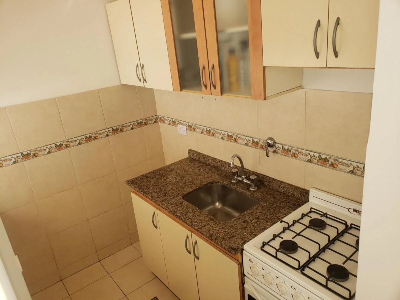 Pringles 1100 · Caballito — foto 15