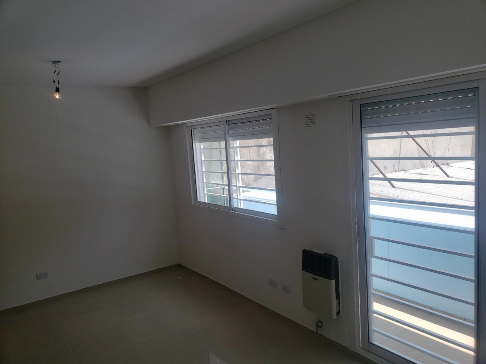 Pringles 1100 · Almagro — foto 10