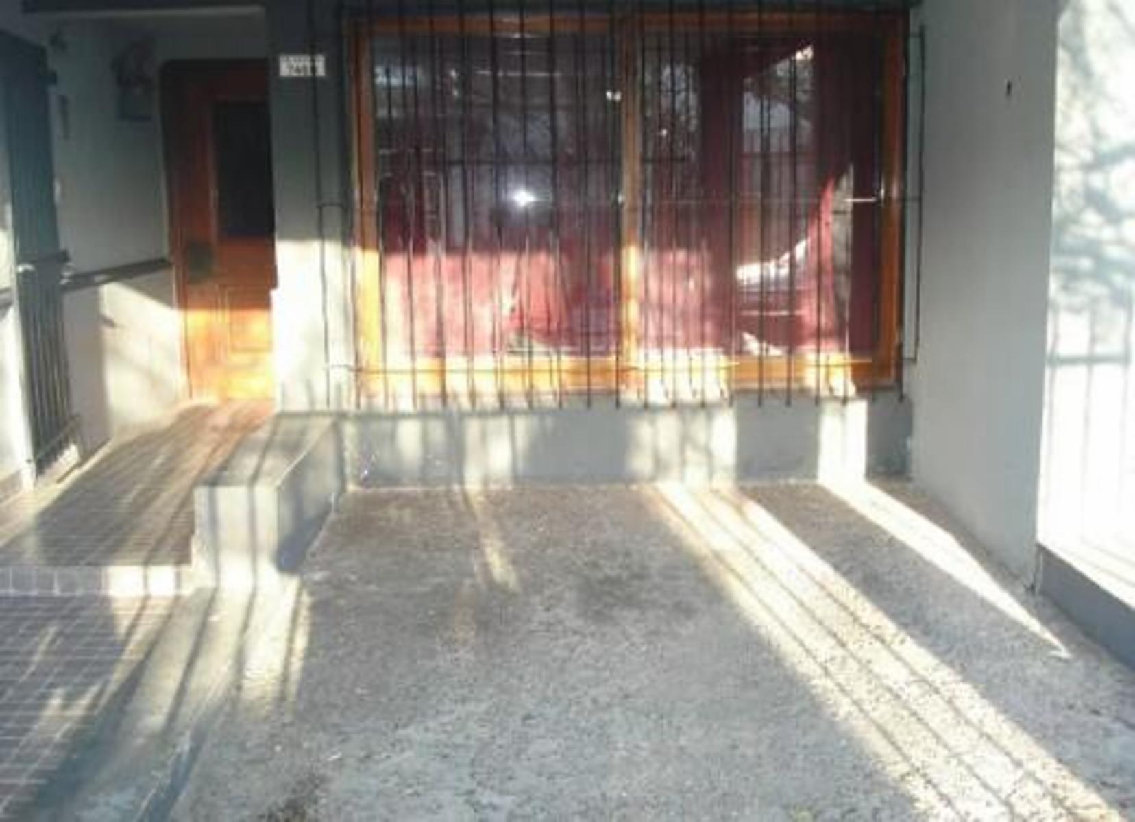 Erasmo 7400 · Mataderos — foto 3