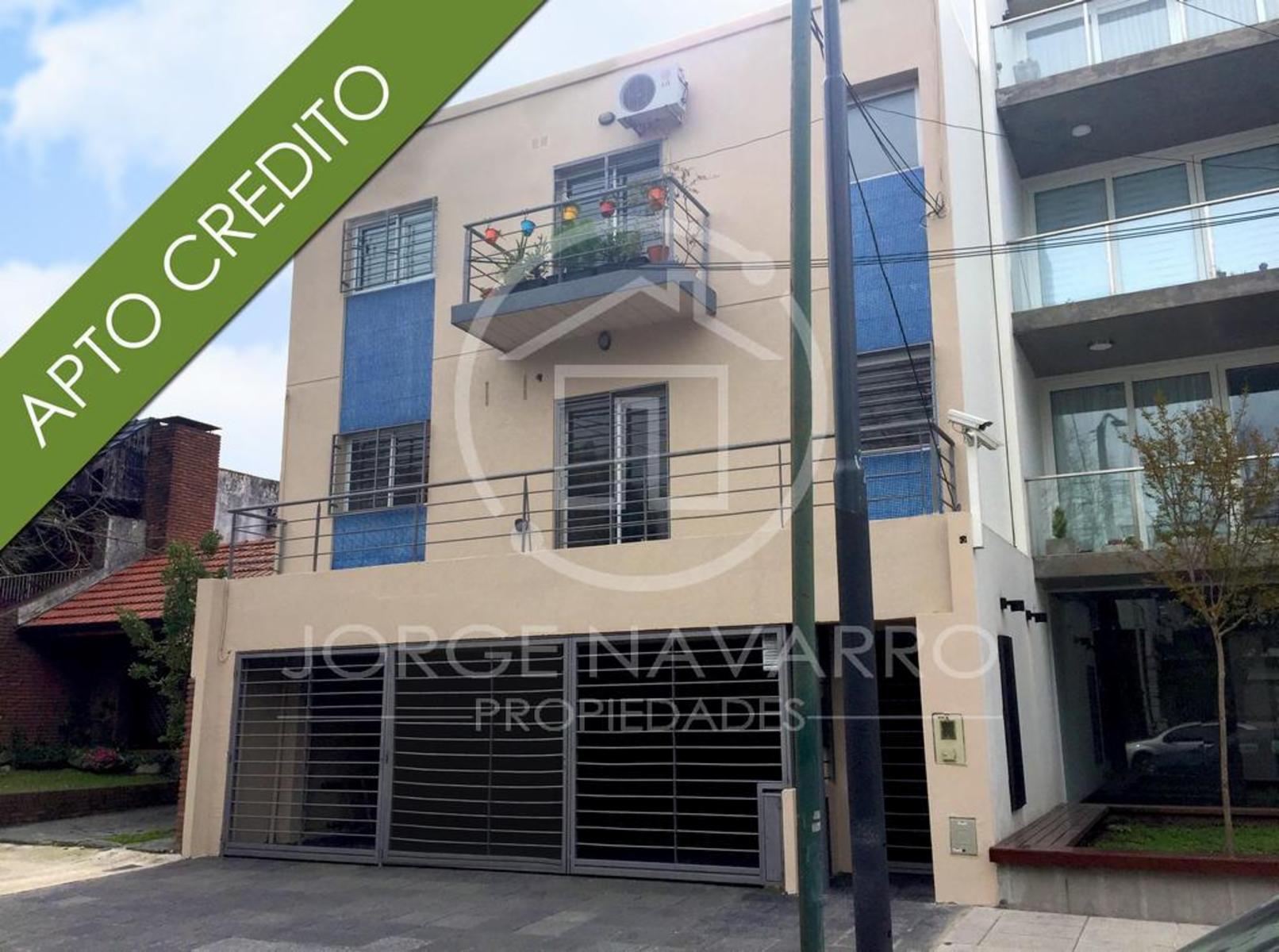 Amplio Monoambiente Divisible con Cochera Cubierta y Jardin - Villa Devoto