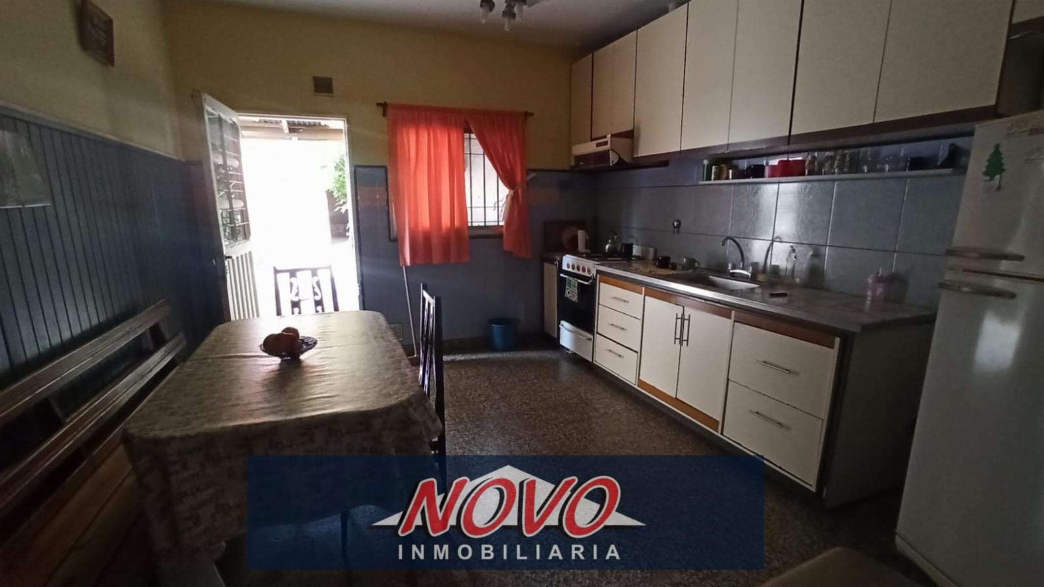 MANUEL PEDRAZA 2100 · Lanús — foto 5