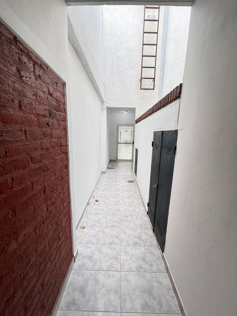 San Lorenzo 1475 · La Capital — foto 4