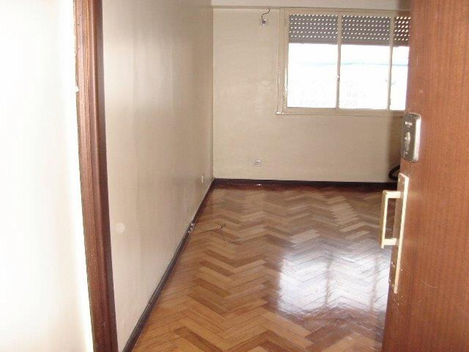 Corrientes 785 · Microcentro — foto 4