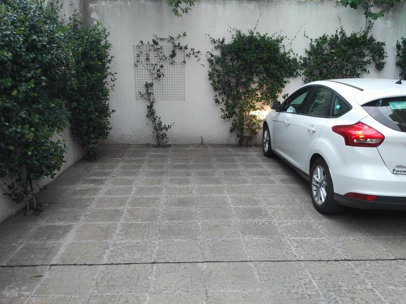 Cochera En Venta Oportunidad - Moron Centro