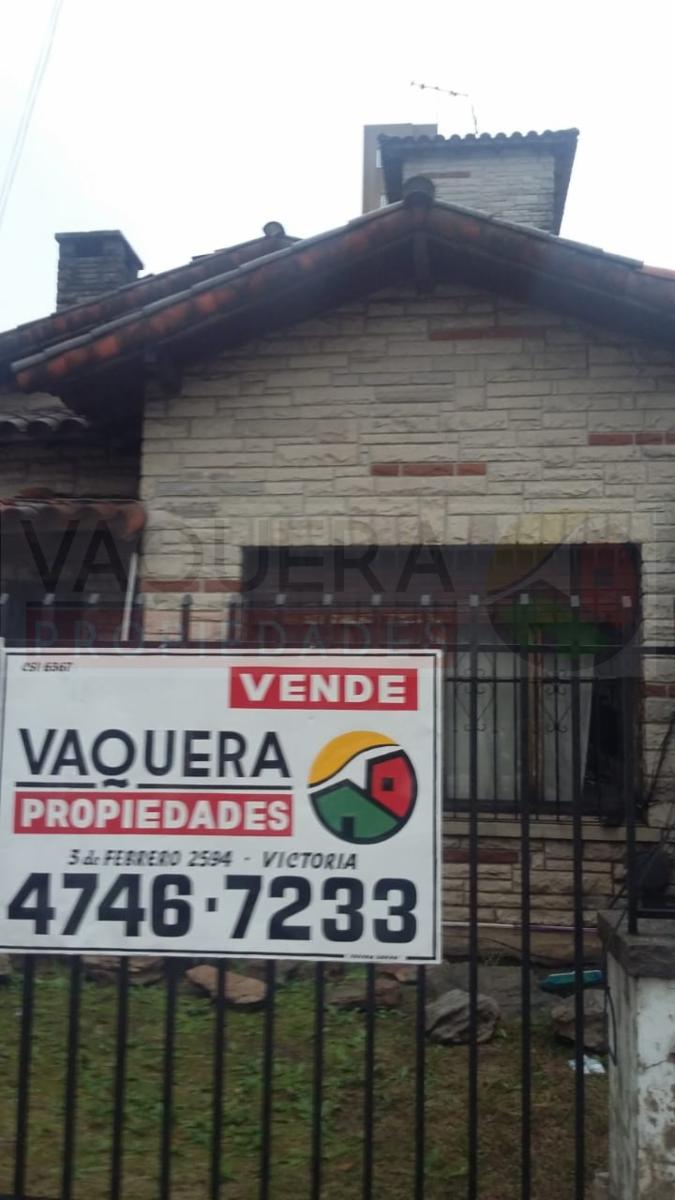 Importante chalet a refaccionar en  microcentro de San Miguel