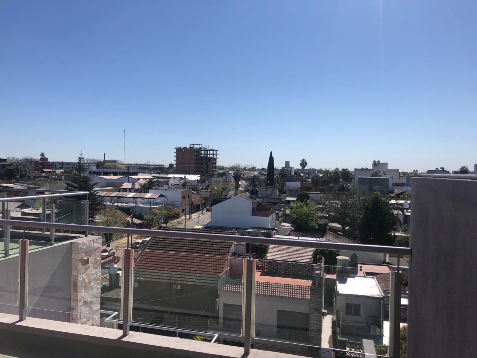 Castelli 269 · Morón — foto 12