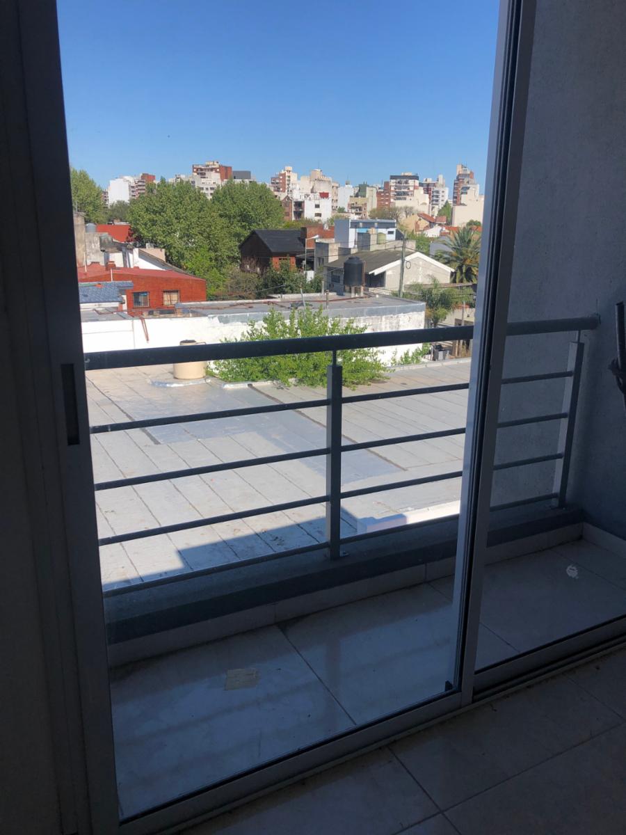 Castelli 269 · Morón — foto 14