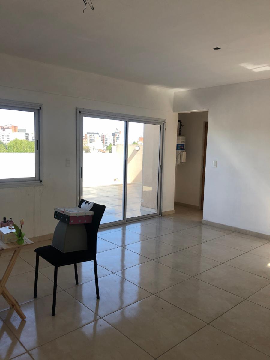 Castelli 269 · Morón — foto 9