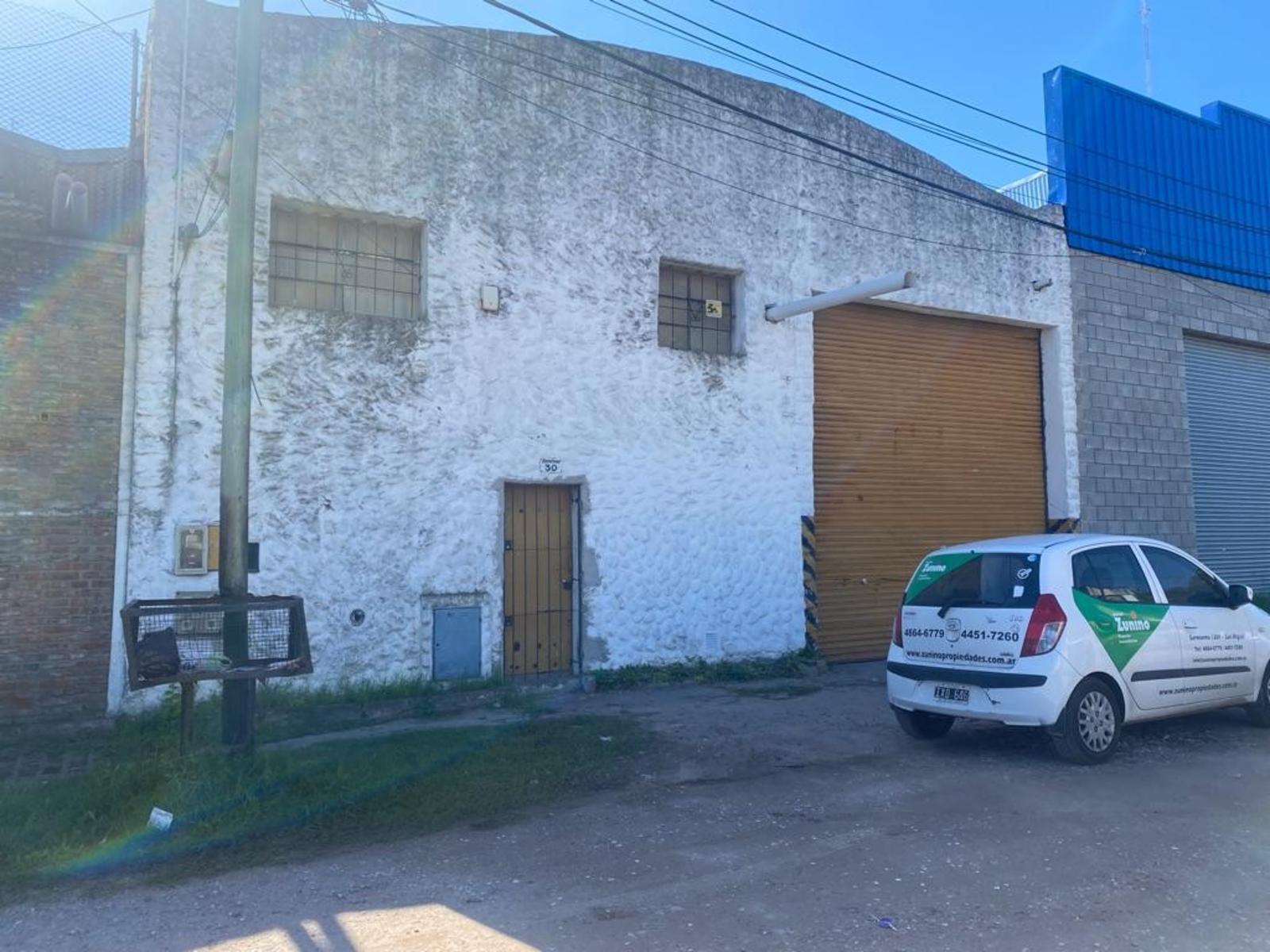 Amplio galpón en venta