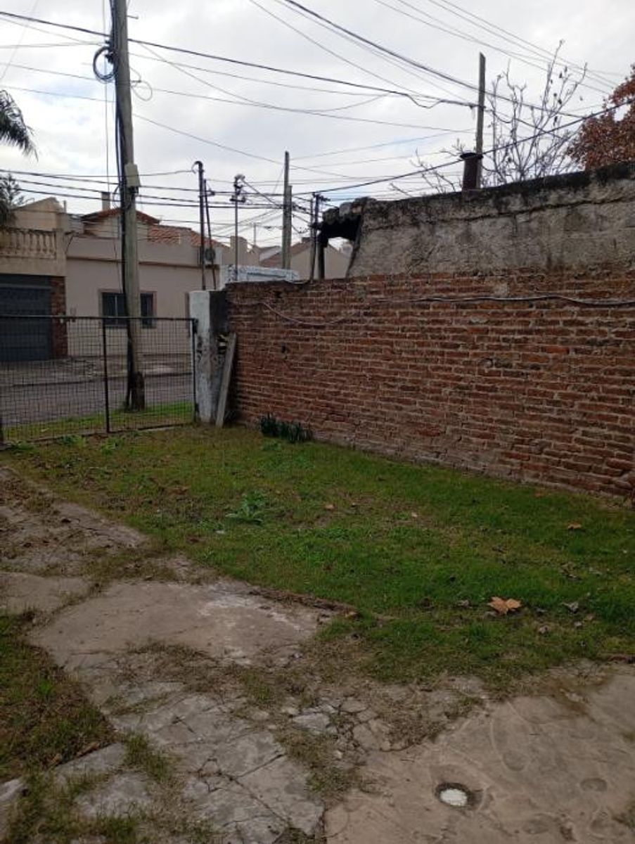 Inalican 1114 · Morón — foto 4