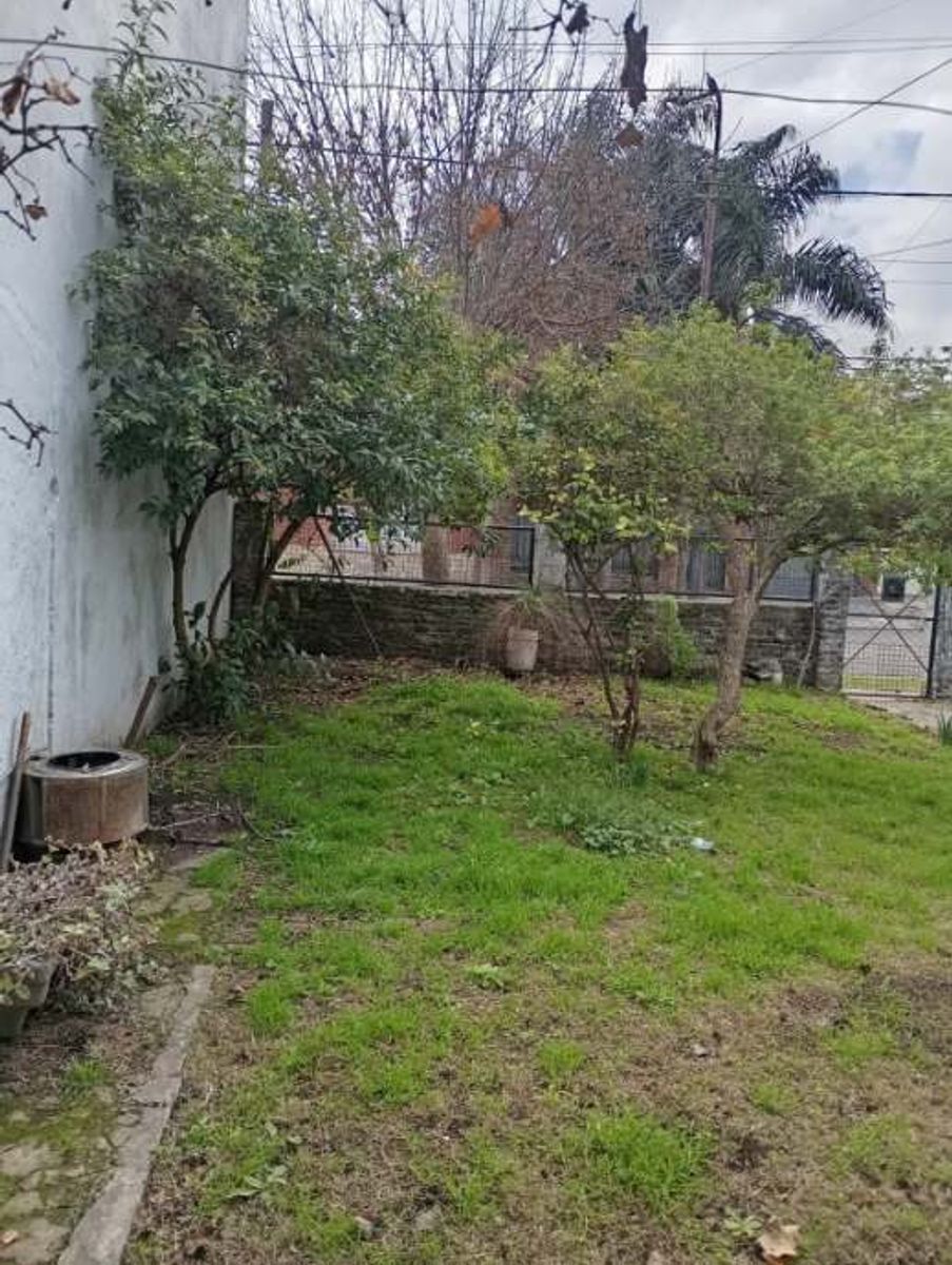 Inalican 1114 · Morón — foto 9