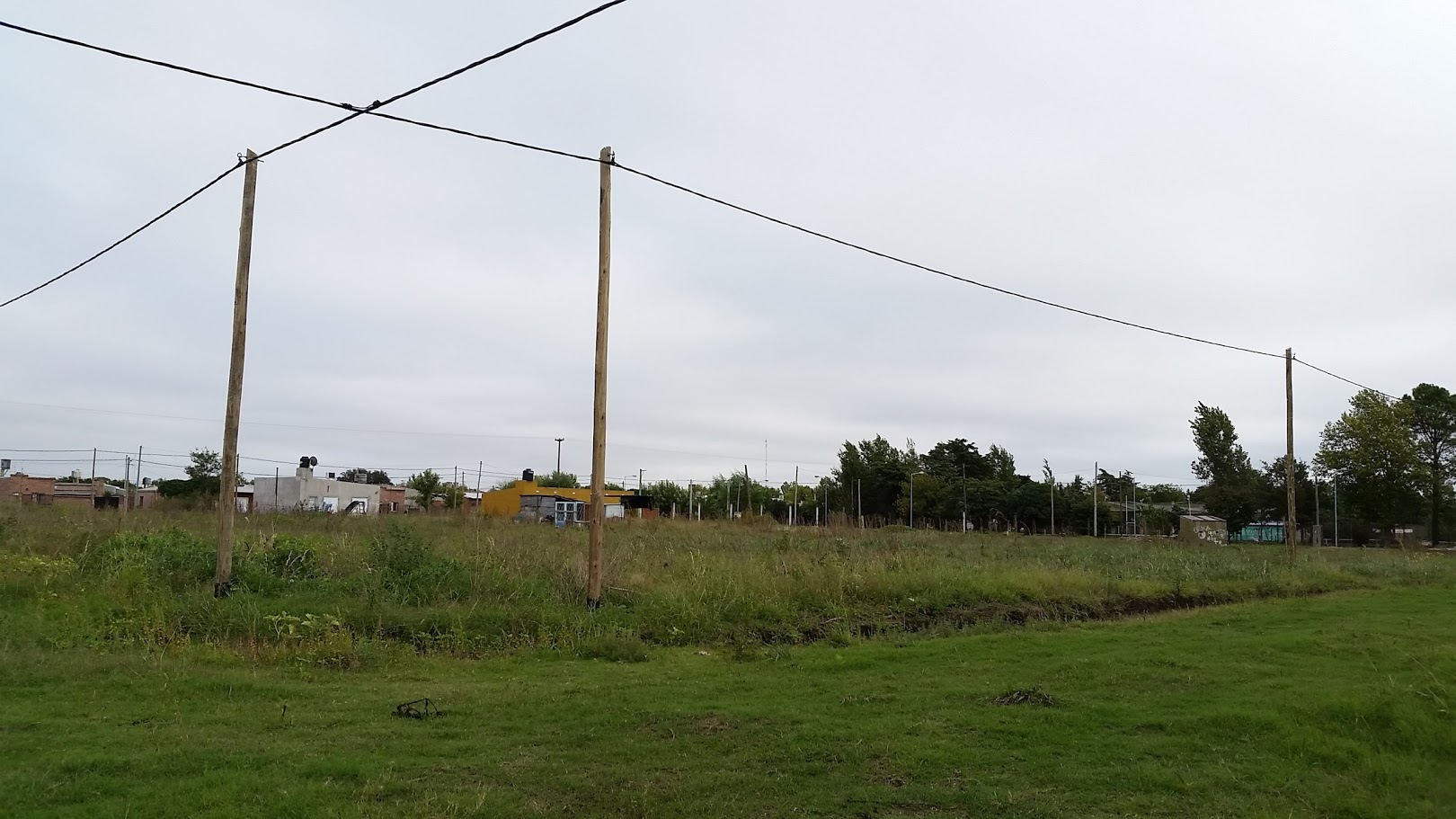 ALMIRANTE BROWN Y LAMADRID · Carlos Casares — foto 8