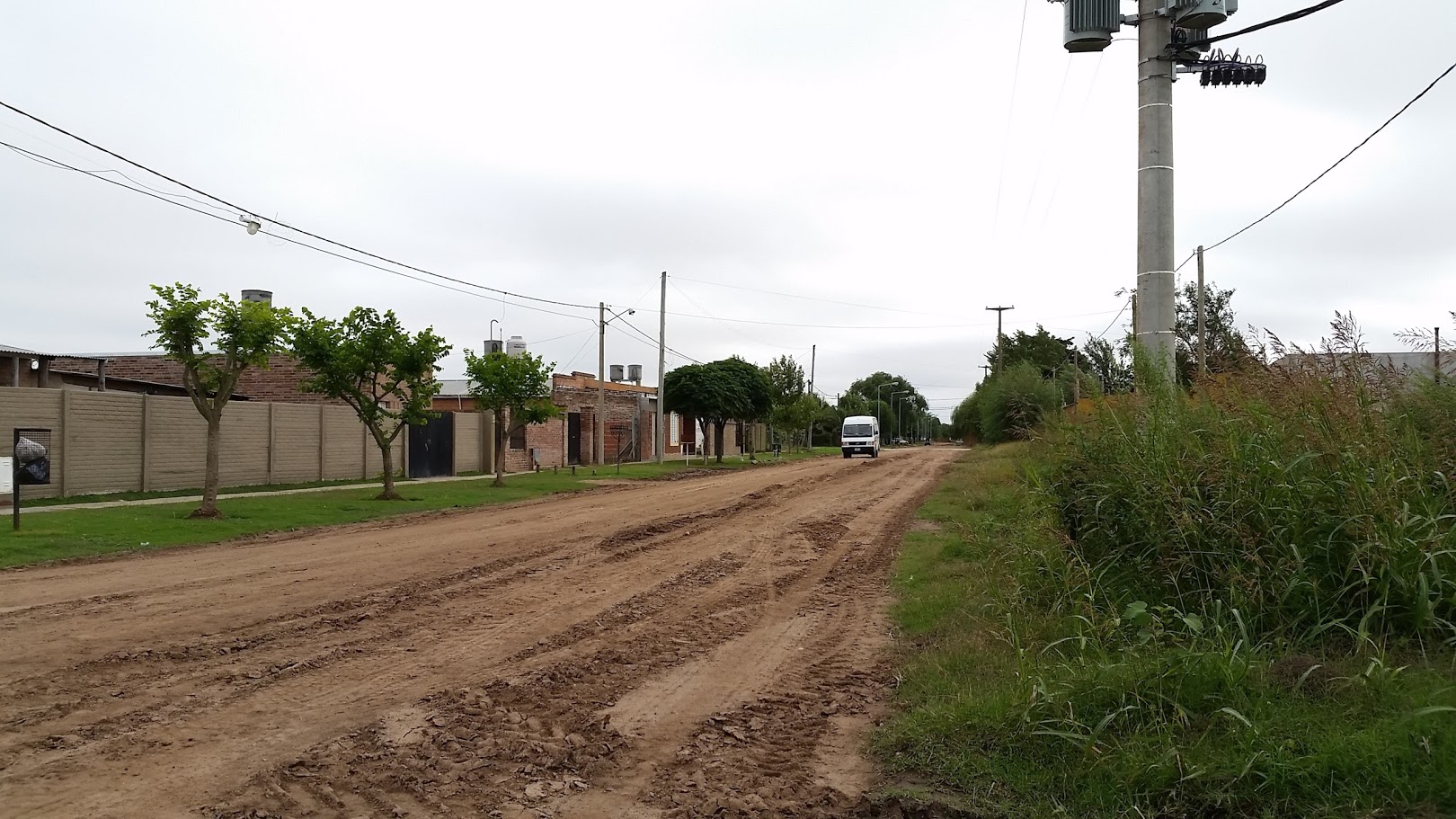ALMIRANTE BROWN Y LAMADRID · Carlos Casares — foto 10