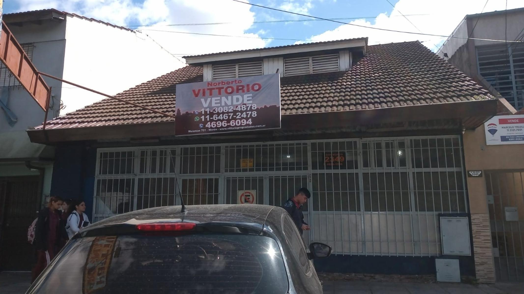 LOCAL , CON ALTILLO Y DEPARTAMENTO  POR PASILLO DE 3 AMBIENTES