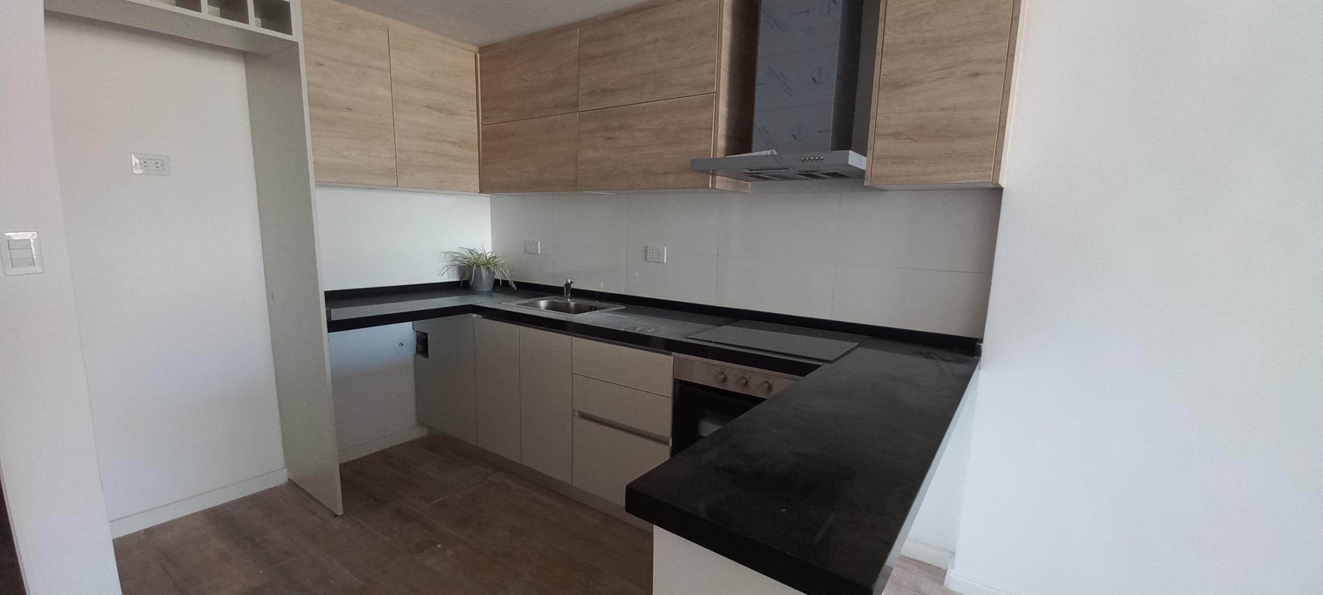 IBERLUCEA 2922 · Lanús — foto 18