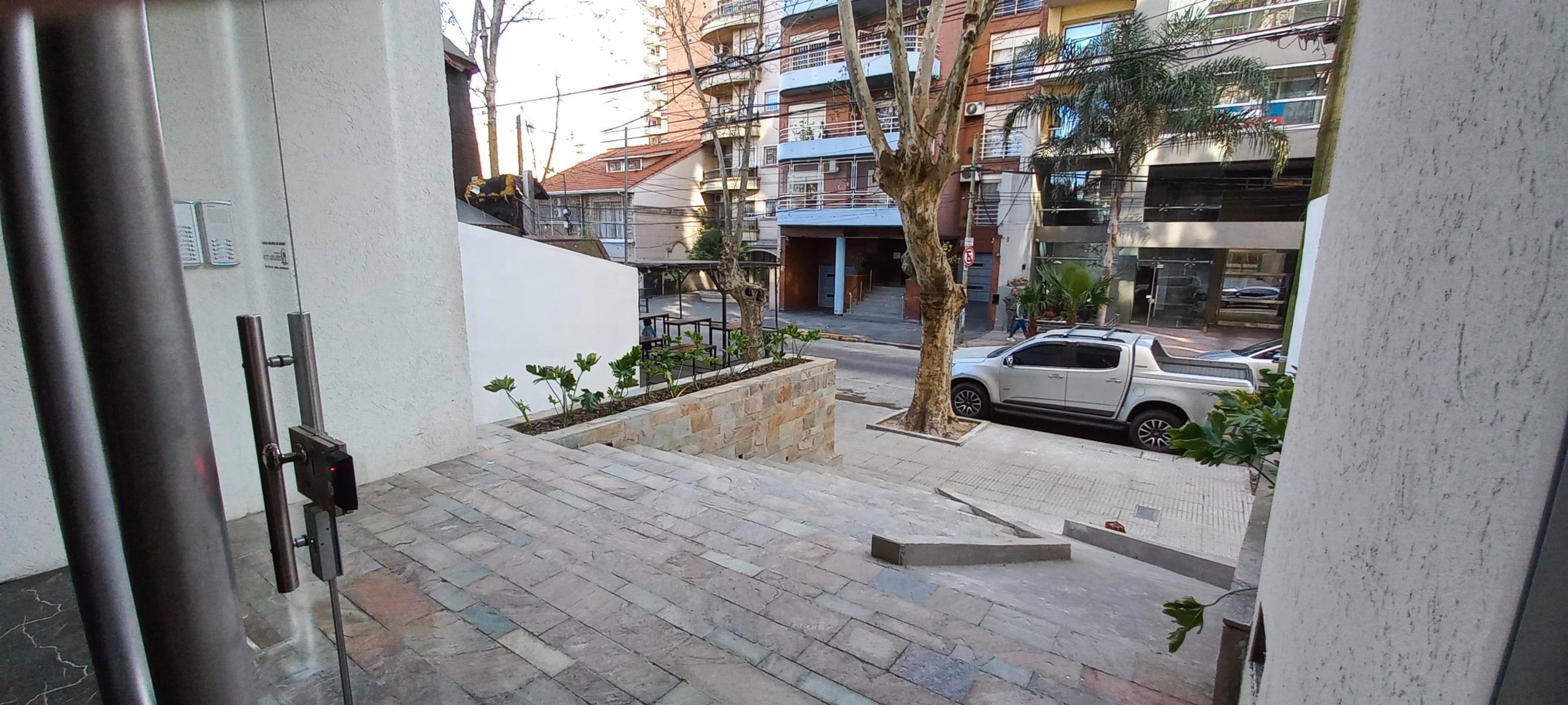 IBERLUCEA 2922 · Lanús — foto 26