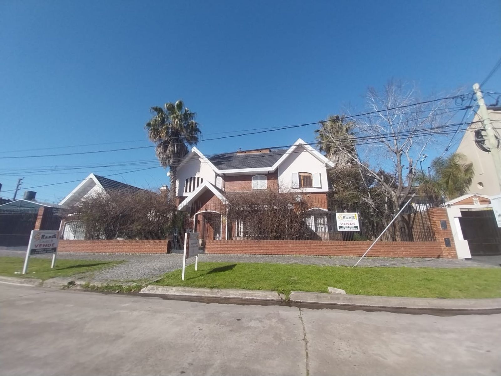 Impactante Casa, En Venta, Colonia 939, Ituzaingo