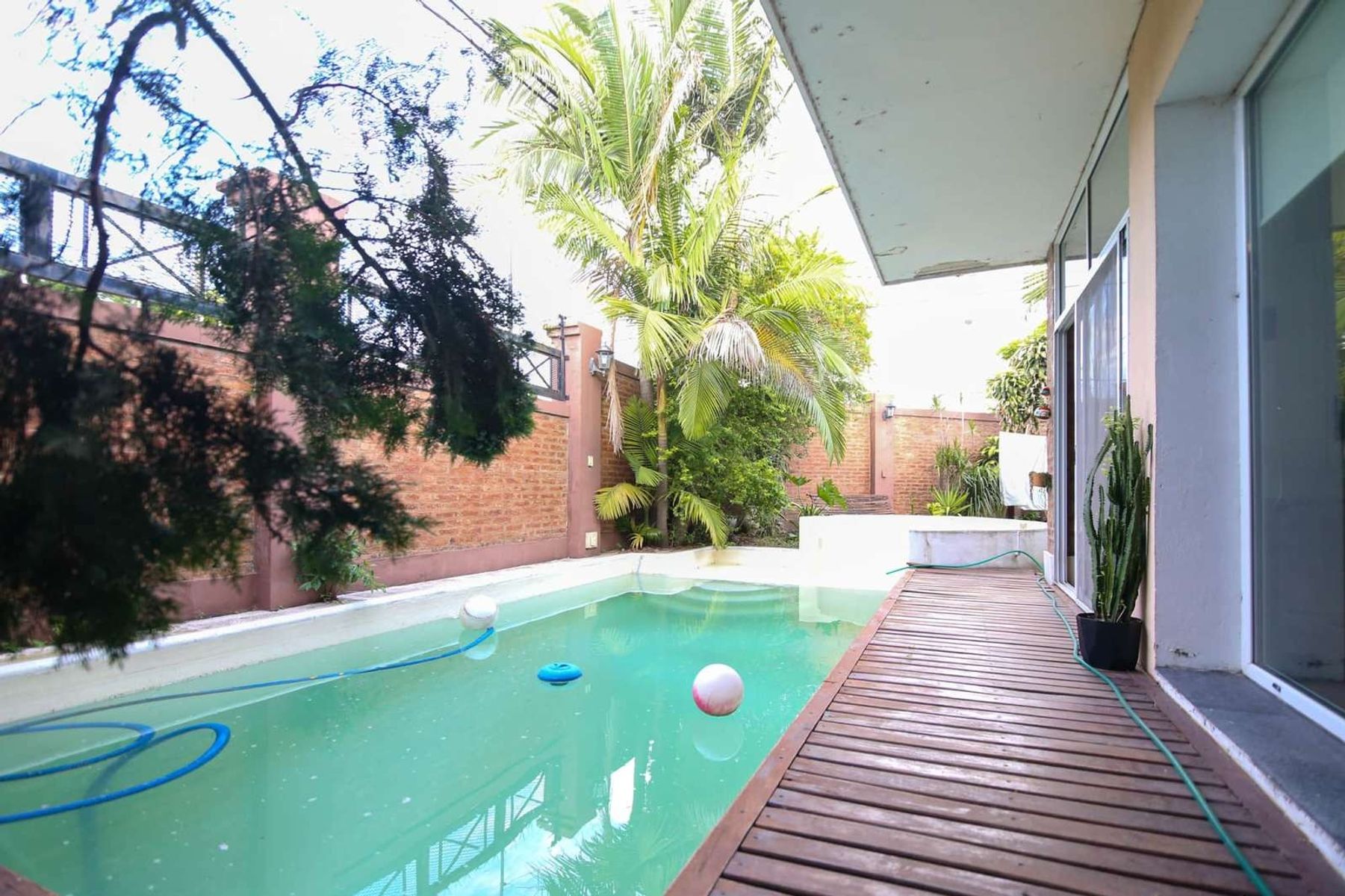 Casa con 300 m² de Terreno y 2 Dorm. en Venta en Guadalupe