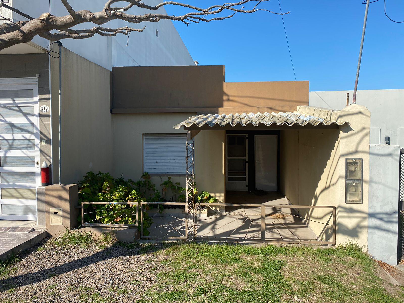 lucinda sutton 312 · Monte Hermoso — foto 16
