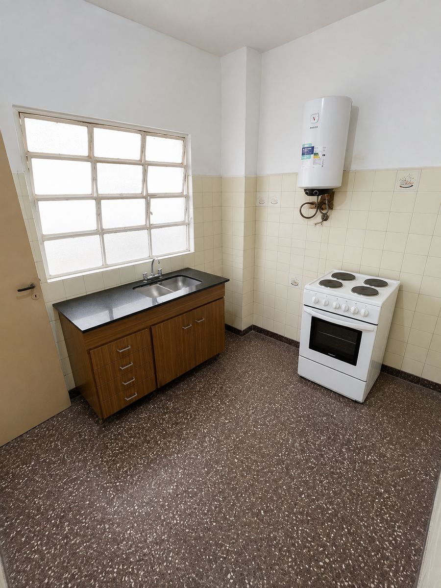 Departamento de 3 ambientes. San Justo centro