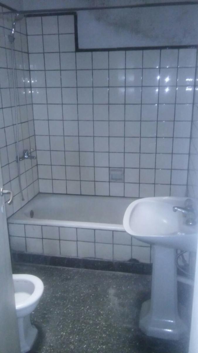 AMANCIO ALCORTA 227 · Almirante Brown — foto 6