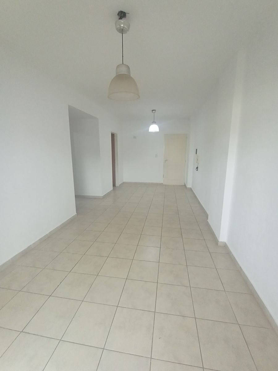 Alquiler departamento 1 dormitorio calle 3 y 63