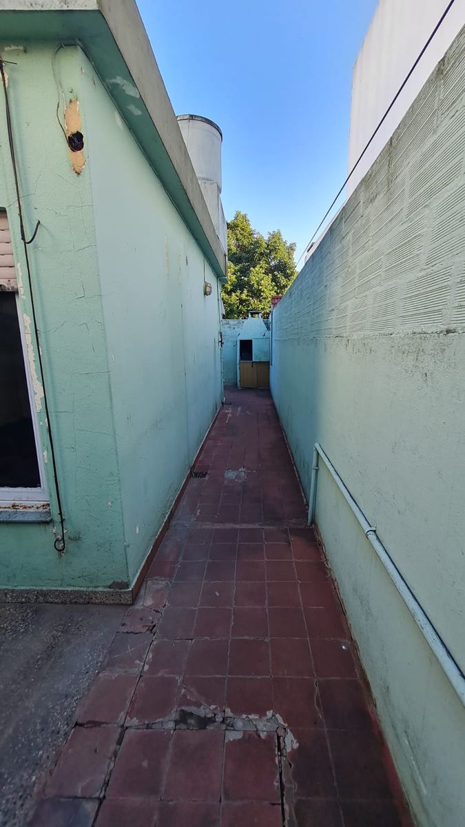 depto tipo casa 3 ambientes contrafrente, sin expensas