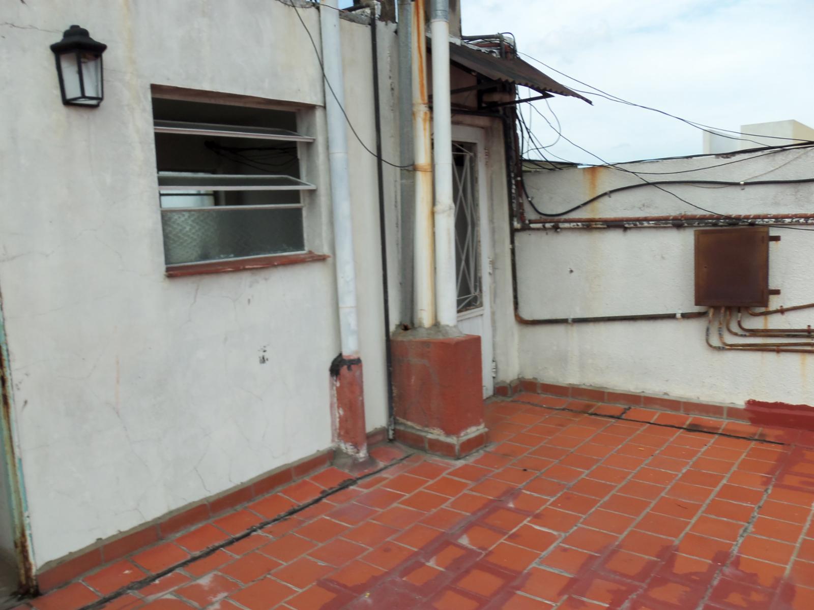 BERON DE ASTRADA 2130 2º B CONTRA FRENTE · La Matanza — foto 3